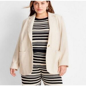 Future Collective Women's Cream Blazer Size 1x